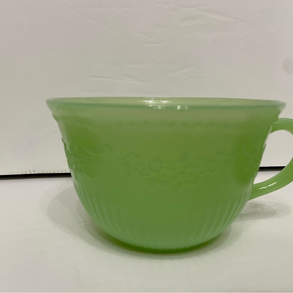 Vtg JADEITE (Jadite)/Anchor Hocking 3pc Set 2 Saucers 1 Cup Green Coffee Tea Set - Picture 8 of 17